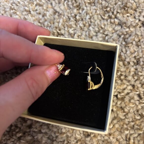 Garnet Necklace and Earrings in box - Picture 2 of 4